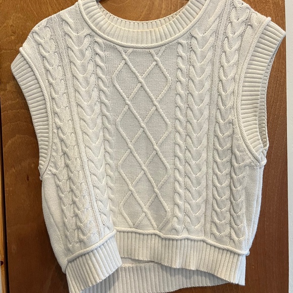 Maeve Cable Knit Vest - Picture 2 of 4